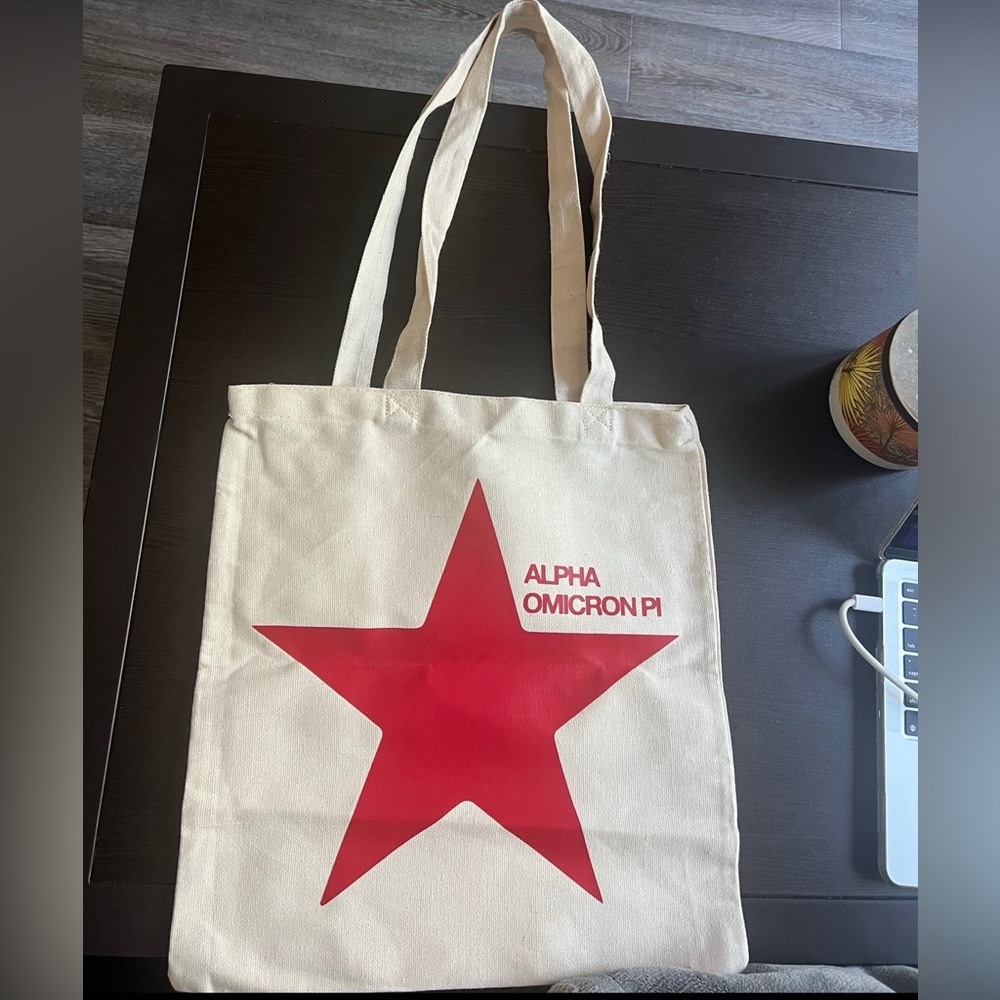 Alpha Omicron Pi Star Tote Bag!